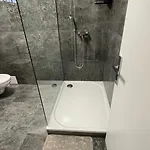 Apartmán Premier & Heart Of Downtown & Parking Included & 12 Pm Checkout Trnava