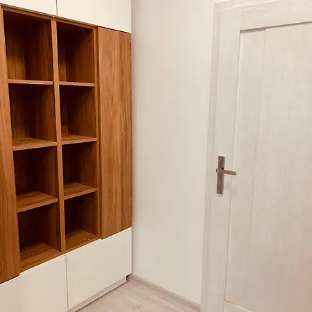 Klimatizovany City Apartment & Centrum Mesta & Parkovanie Garaz & 12 Pm Checkout *