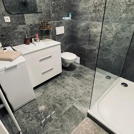 Lejlighed Klimatizovany City Apartment & Centrum Mesta & Parkovanie Garaz & 12 Pm Checkout Trnava